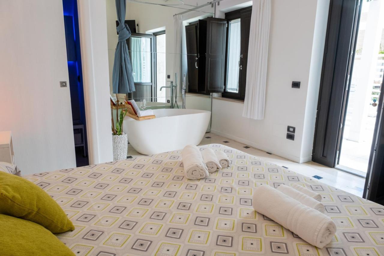 La Bella Trani - Suites And B&B Exteriör bild
