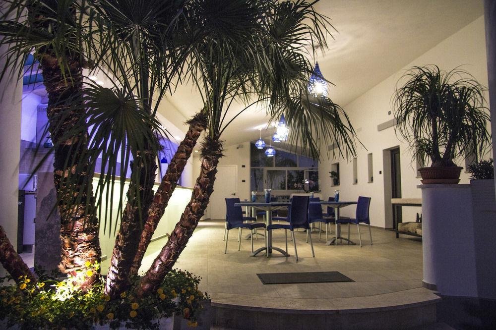 La Bella Trani - Suites And B&B Exteriör bild