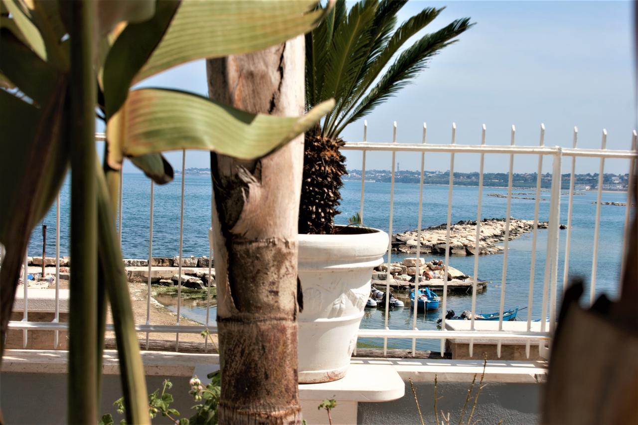 La Bella Trani - Suites And B&B Exteriör bild